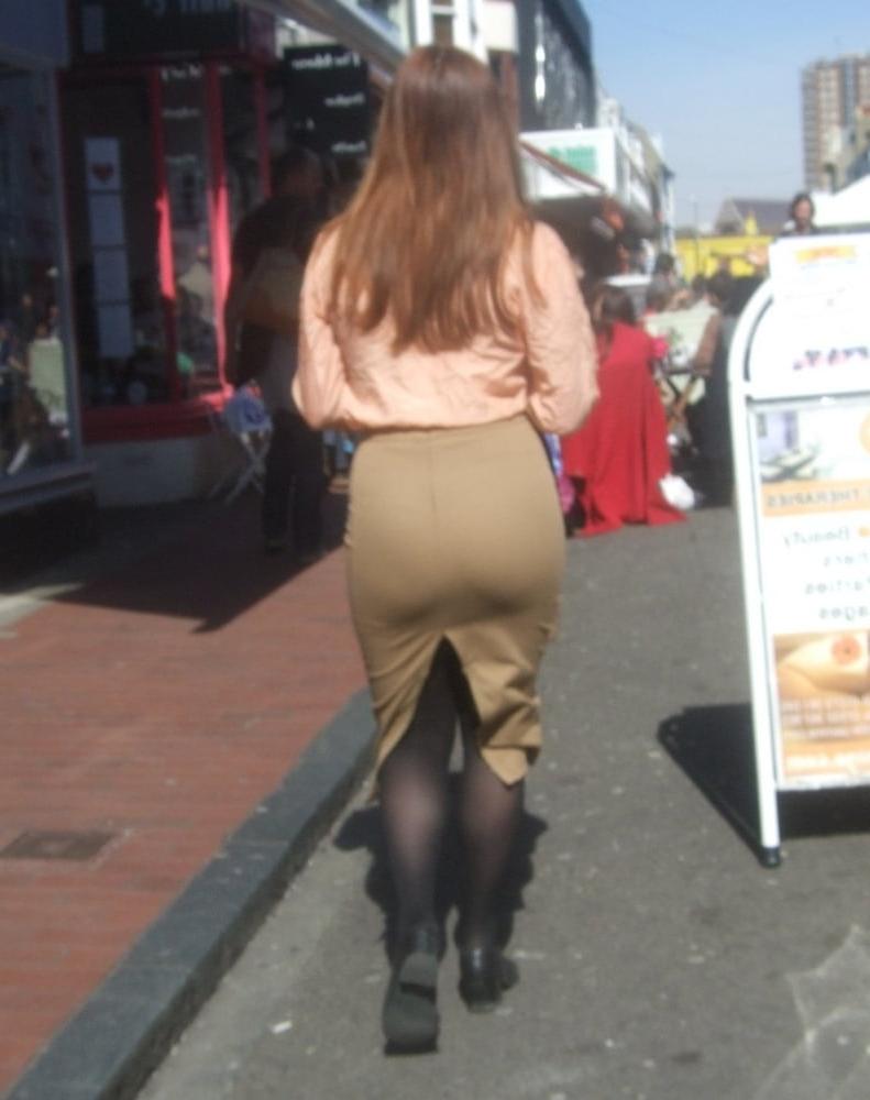 18P street candids 1