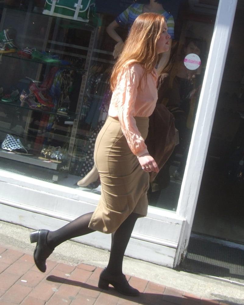 18P street candids 1