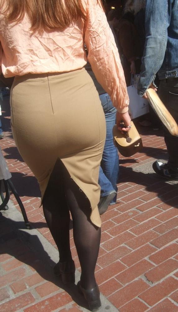 18P street candids 1