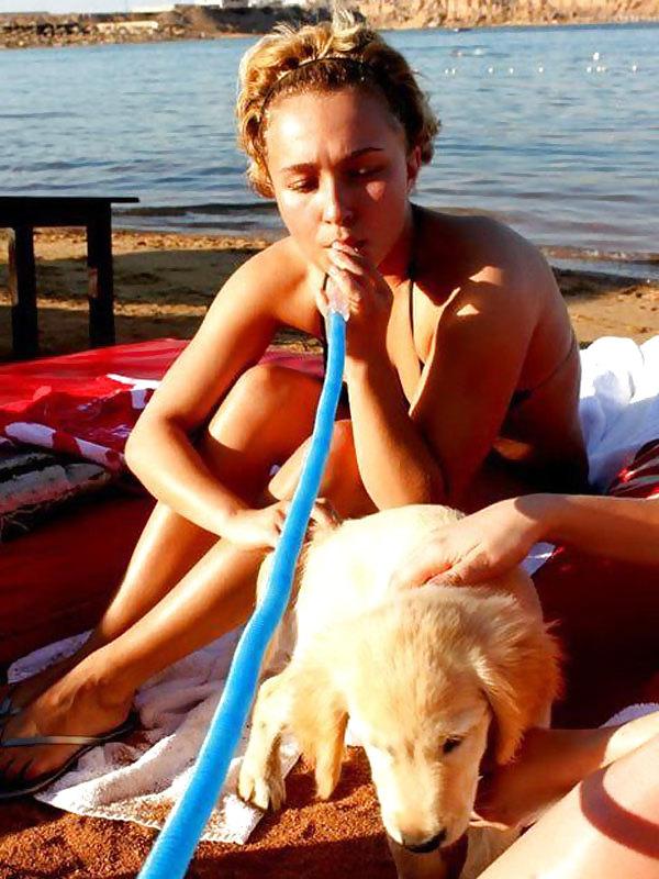 25P Hayden Panettiere mega collection 3