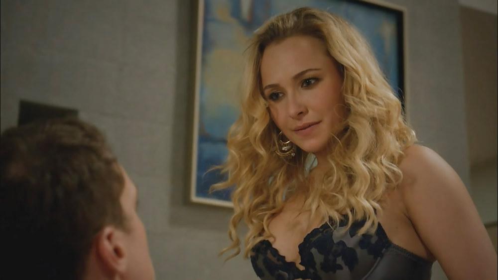 25P Hayden Panettiere mega collection 3