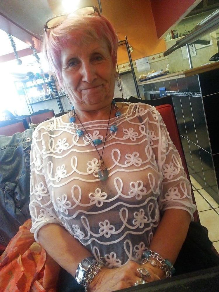 16P Brafree mom 035.
