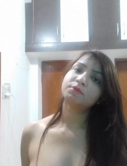 6P Big Boobs Bhabhi Nude Pics clicked by devar (91)