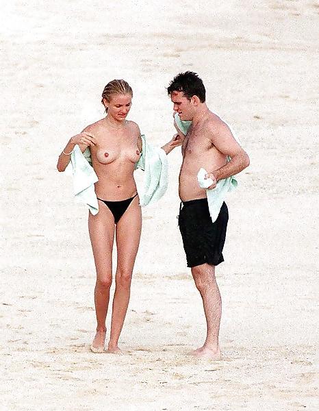 25P Celebrities Topless