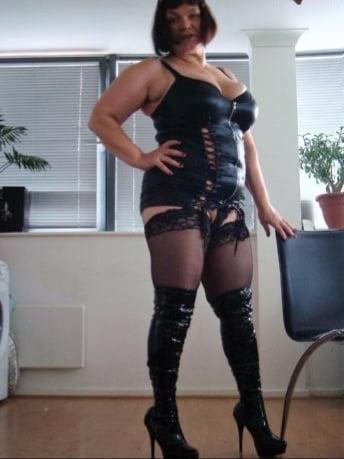 25P Mature wifes 2