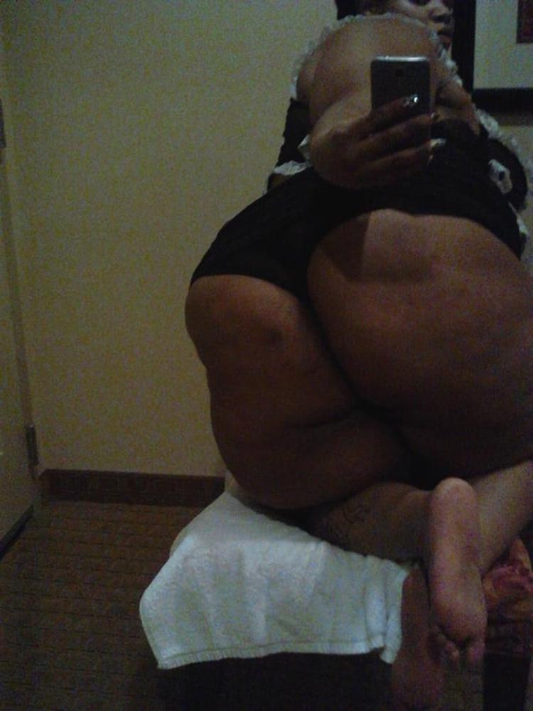 22P Massive booty