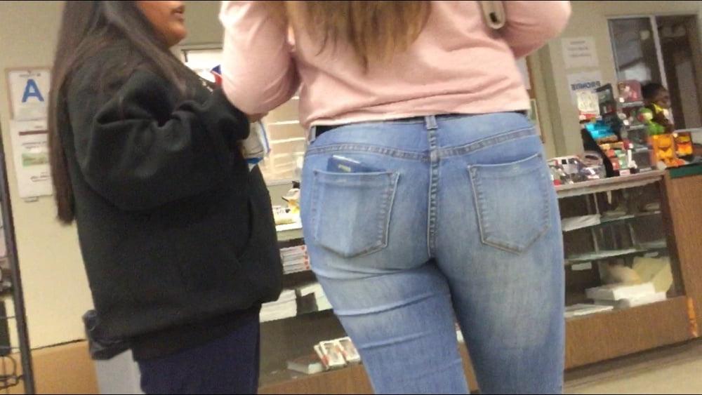 9P big booty latina