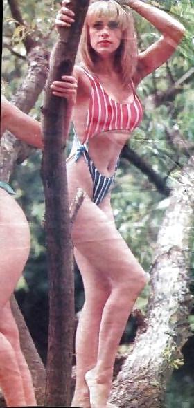 25P Carol Smillie UK Babe (MILF)