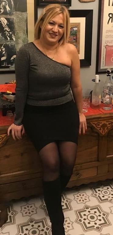 12P Turkish Sexy Mom - 2 - Please Fake of Her