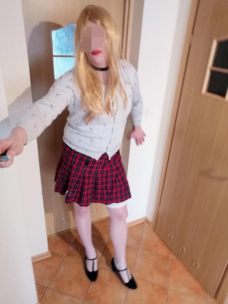 6P Crossdresser