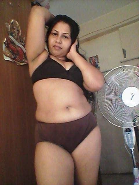 25P Sri Lanka Girl 20