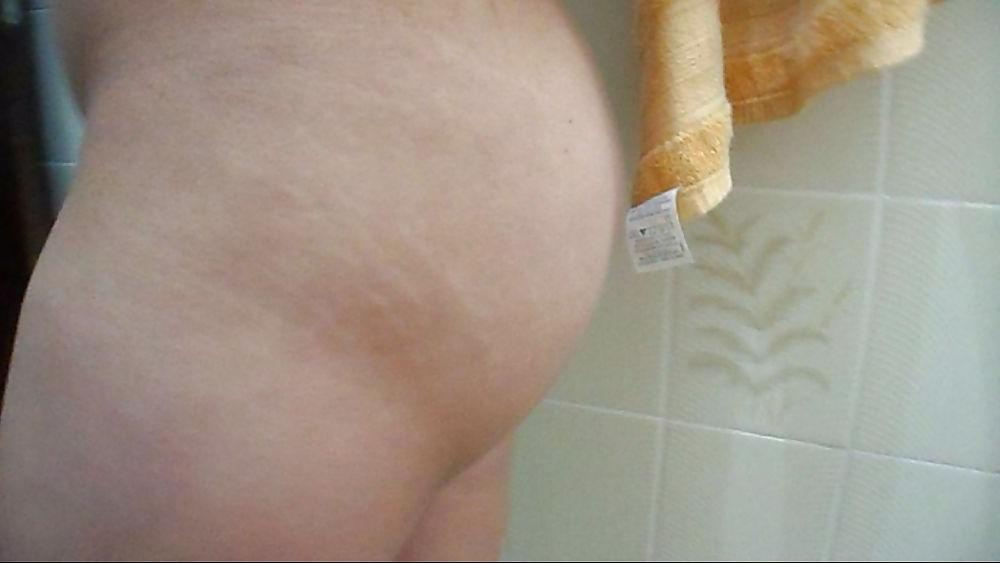 11P Wife booty