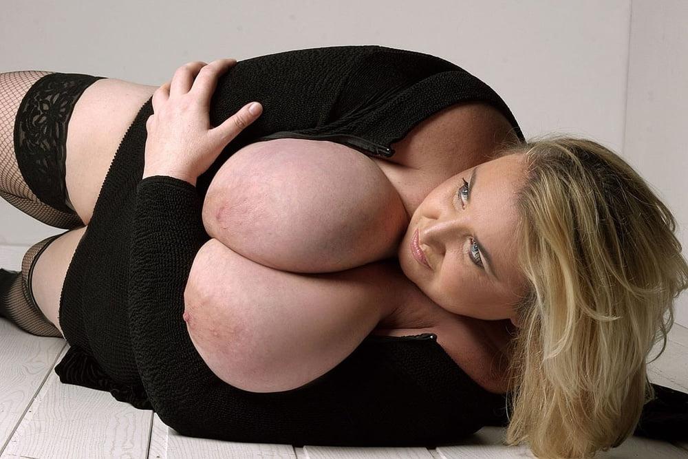 23P Big Boobs 3
