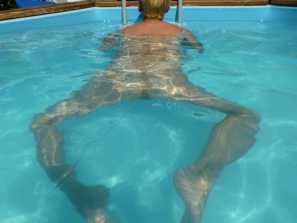 24P Swinger Pool Party #64