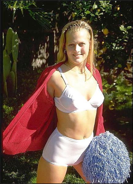 25P KEY - Teasing Babes 03  and Milfs
