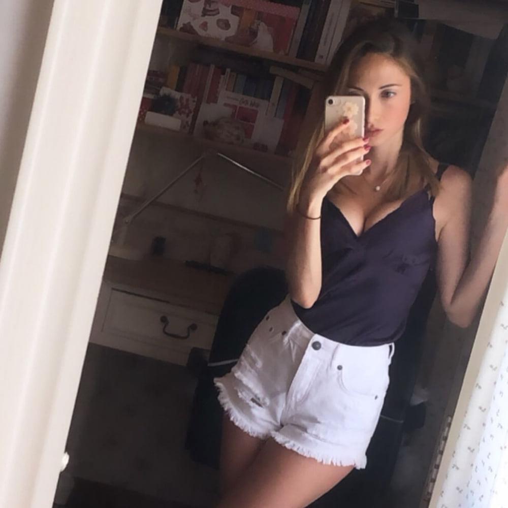 25P camilla sexy italian slut with big boobs