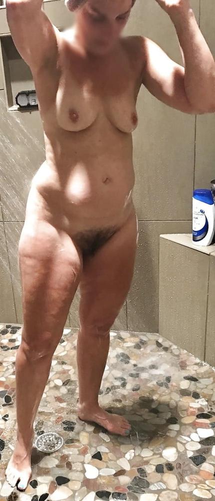 25P Mature mix 24 curves and tits!