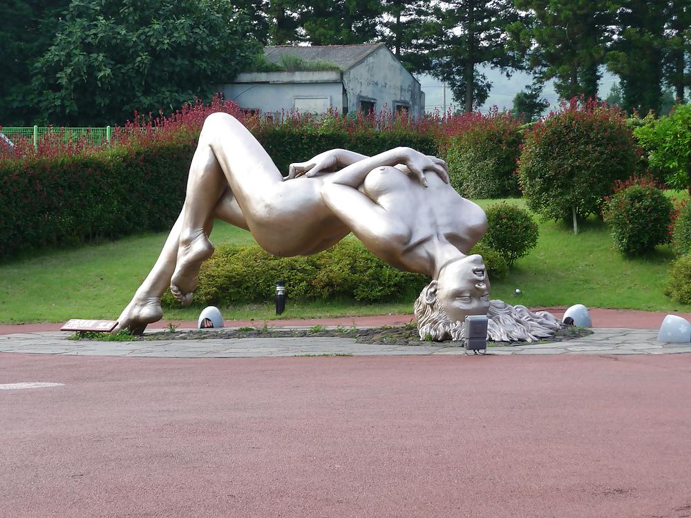 25P Big Erotic Sculptures 1 - Korean Erotic Parc