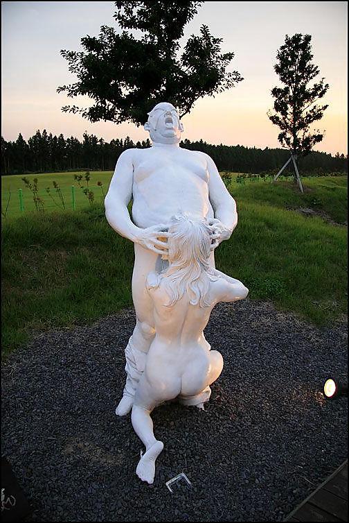25P Big Erotic Sculptures 1 - Korean Erotic Parc