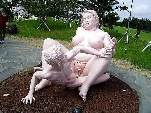 25P Big Erotic Sculptures 1 - Korean Erotic Parc