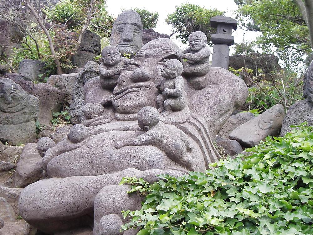 25P Big Erotic Sculptures 1 - Korean Erotic Parc