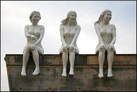 25P Big Erotic Sculptures 1 - Korean Erotic Parc