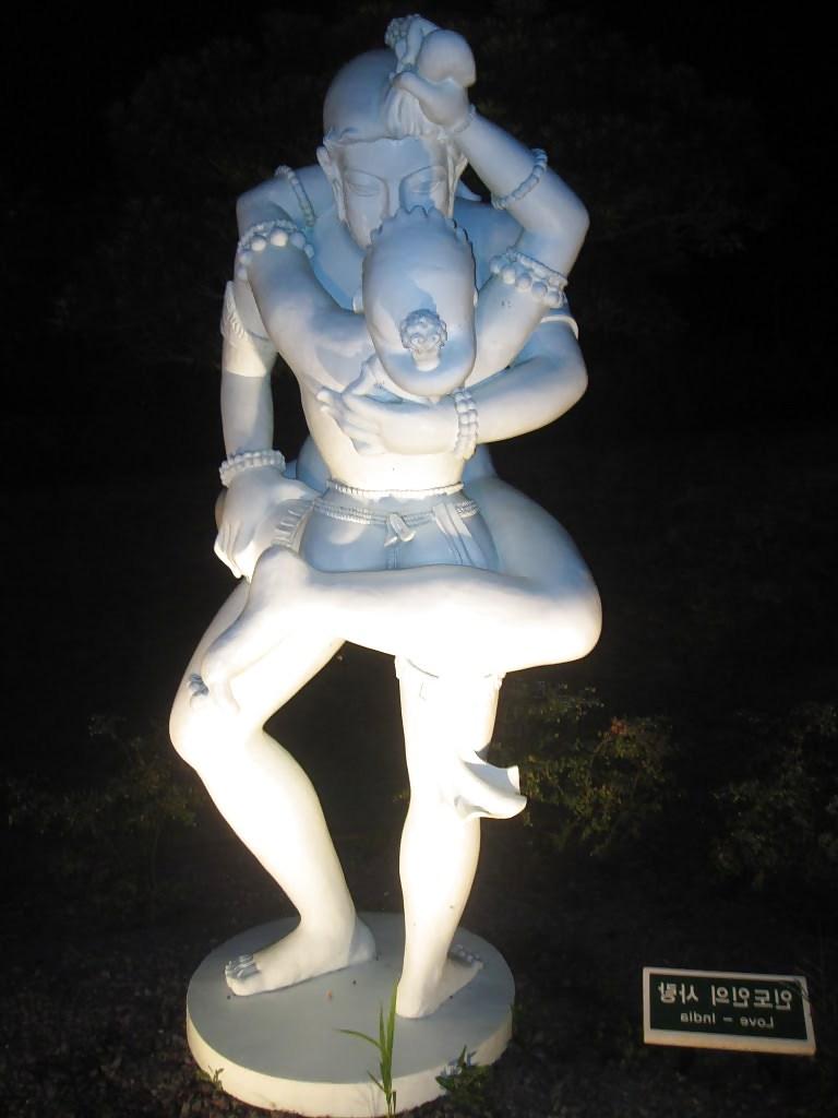 25P Big Erotic Sculptures 1 - Korean Erotic Parc