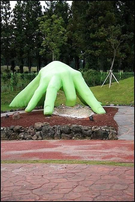 25P Big Erotic Sculptures 1 - Korean Erotic Parc