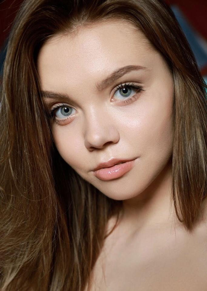 19P Who's getting your cum