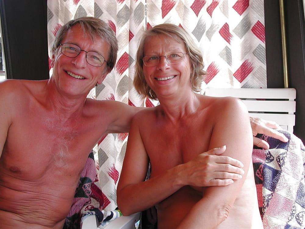 25P Women Need Exposure 843 - Mature Swinger