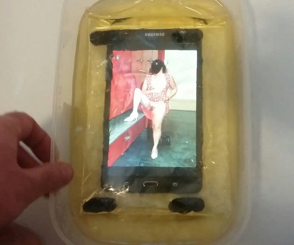 25P Lionx68 piss tribute photos