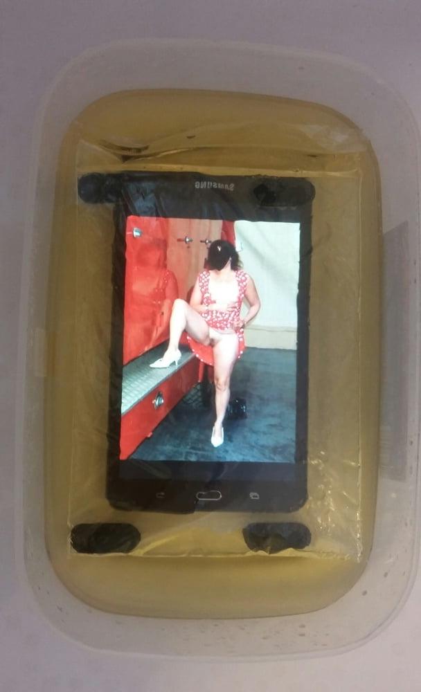 25P Lionx68 piss tribute photos
