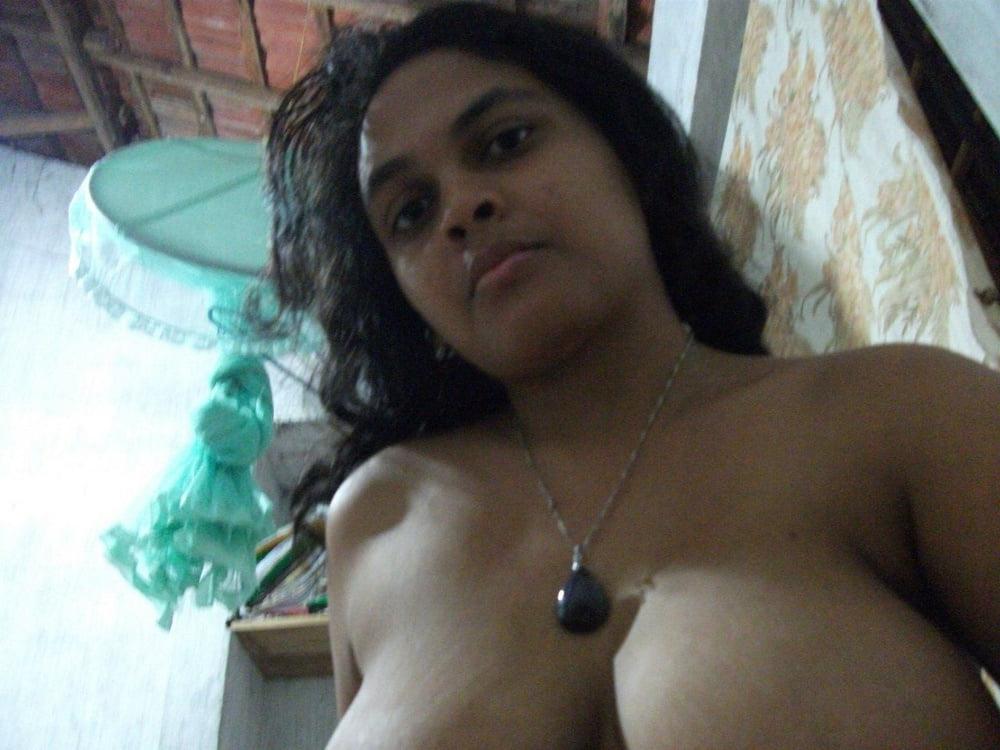 15P Sri Lanka Girl 9