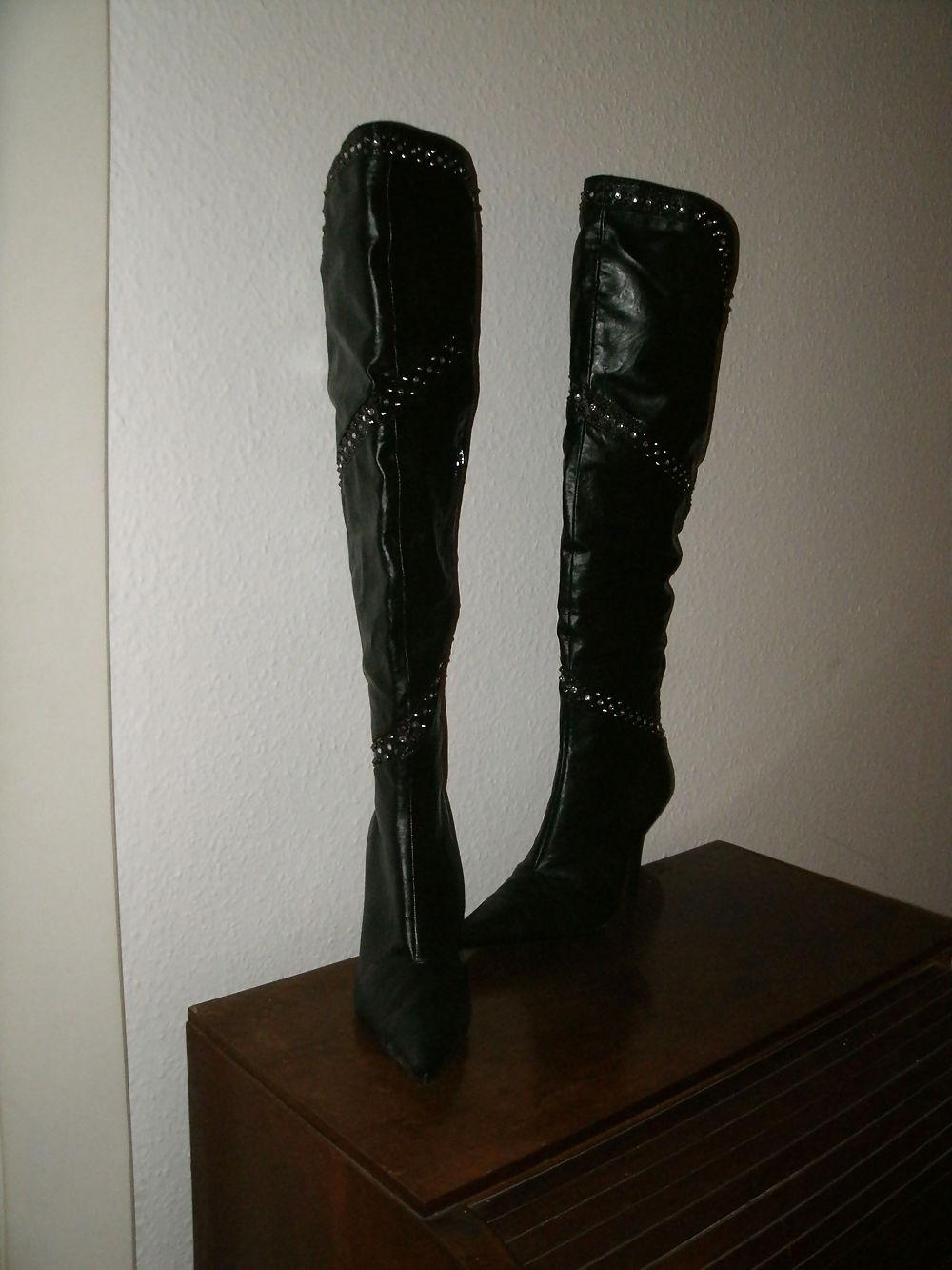 14P Boots