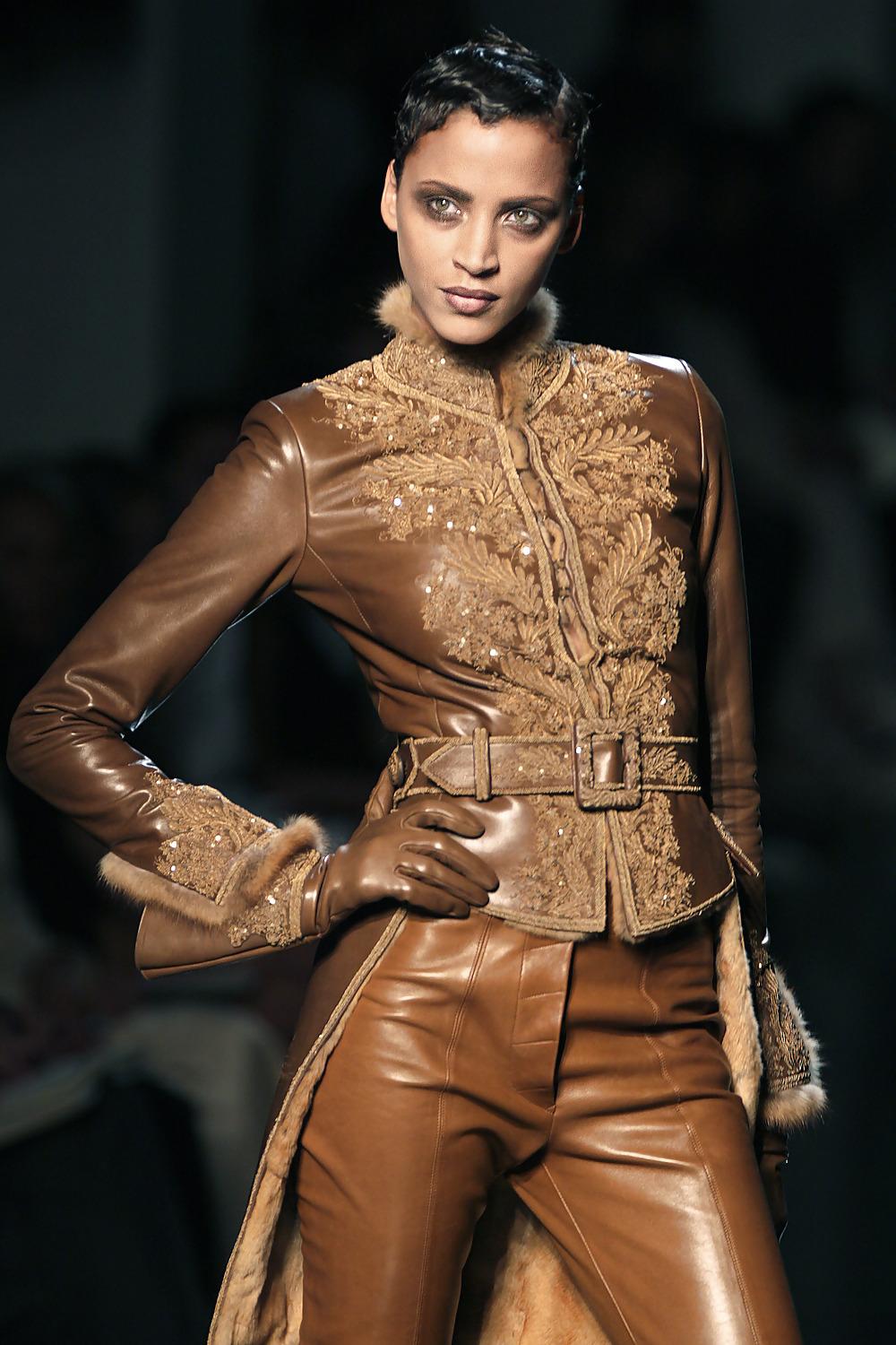 25P Noemie Lenoir