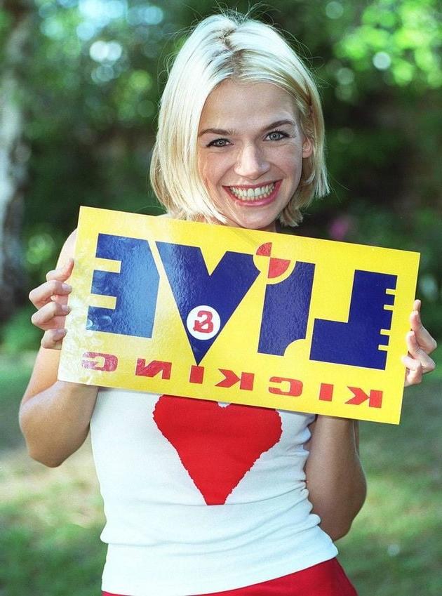 21P Cum to the 90s 03 : Zoe Ball