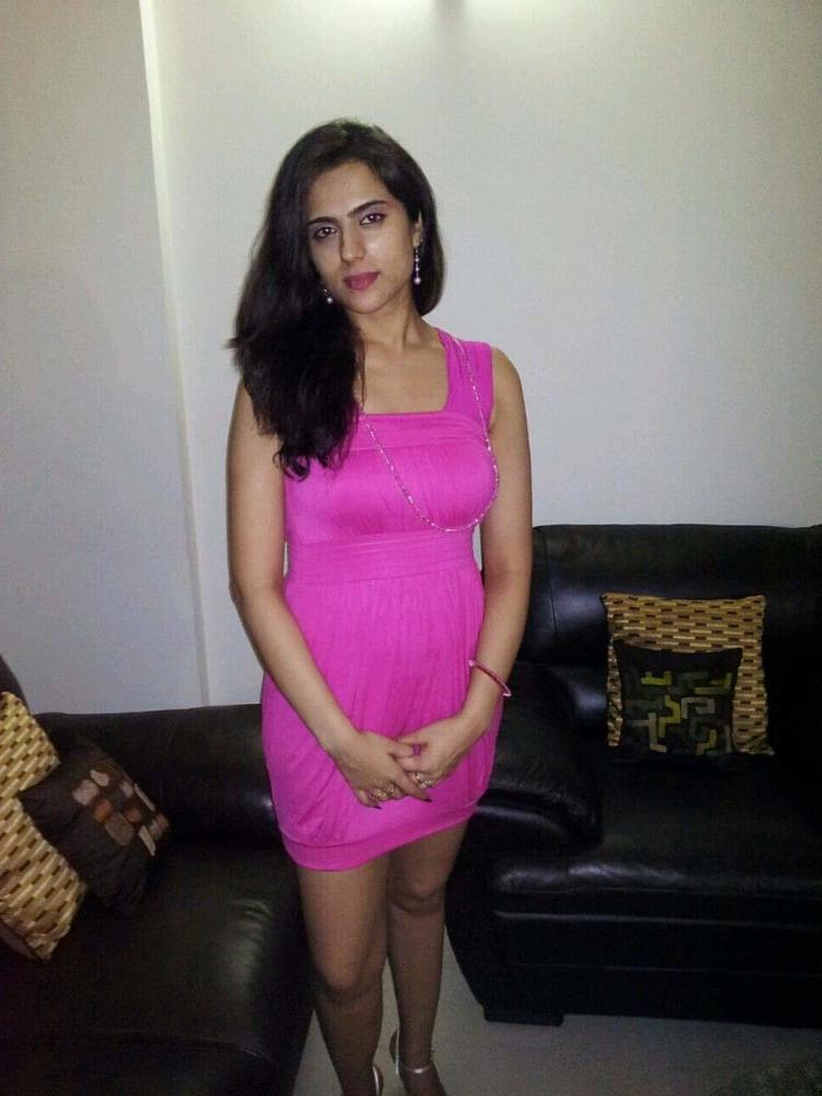 25P Pia Chauhan Randi