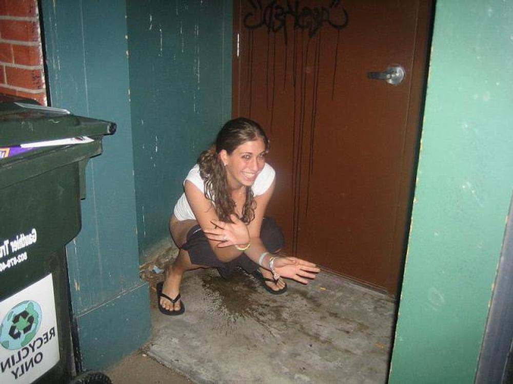 25P When She's Gotta Go 096