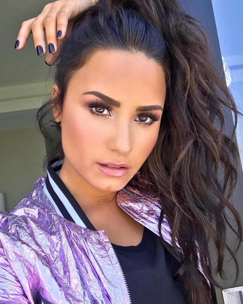 25P Celeb Cum Diary March 20