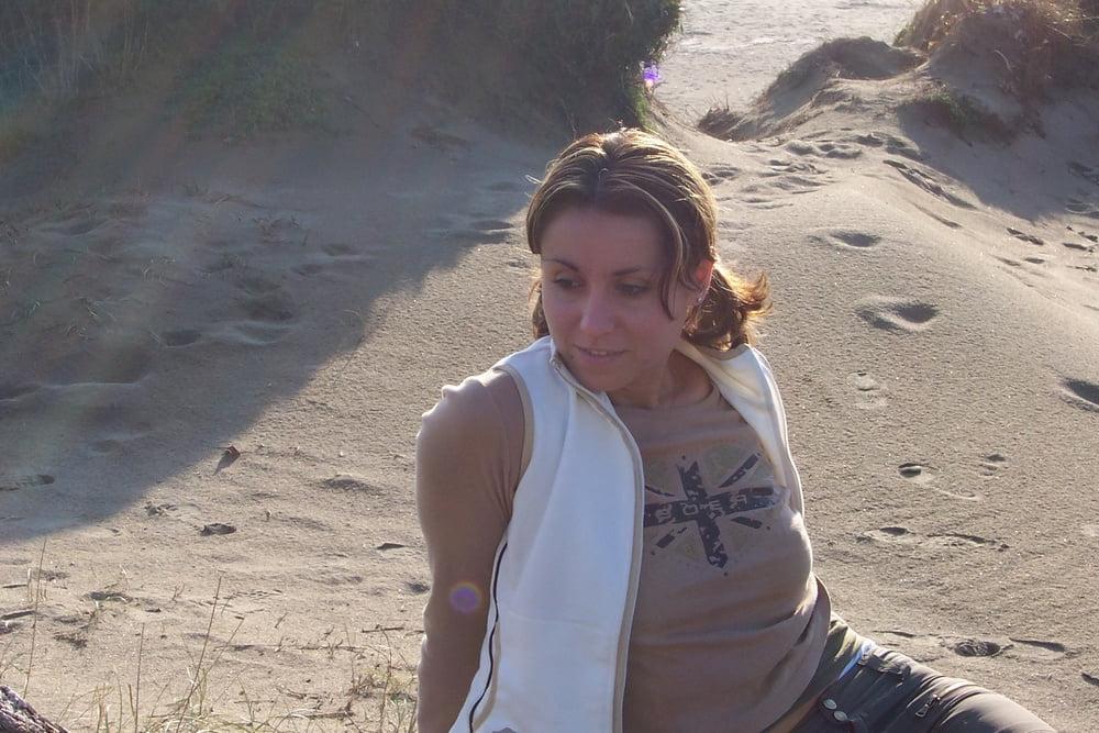 25P Mature pics 046
