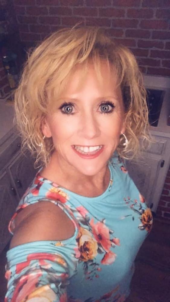 25P COLD SHOULDER TOPS ON MATURE WOMEN 102