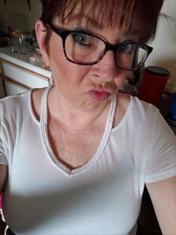 25P COLD SHOULDER TOPS ON MATURE WOMEN 102