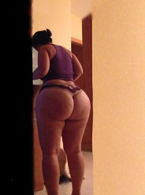 6P Big Booty 1