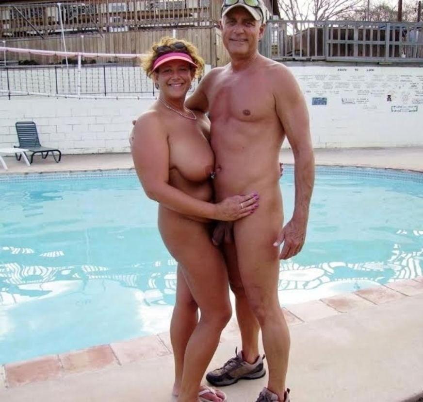 25P Swinger Pool Party #61
