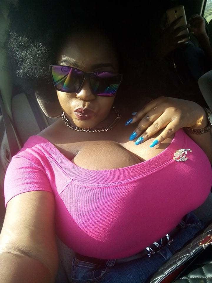 9P Big boobs  natural black