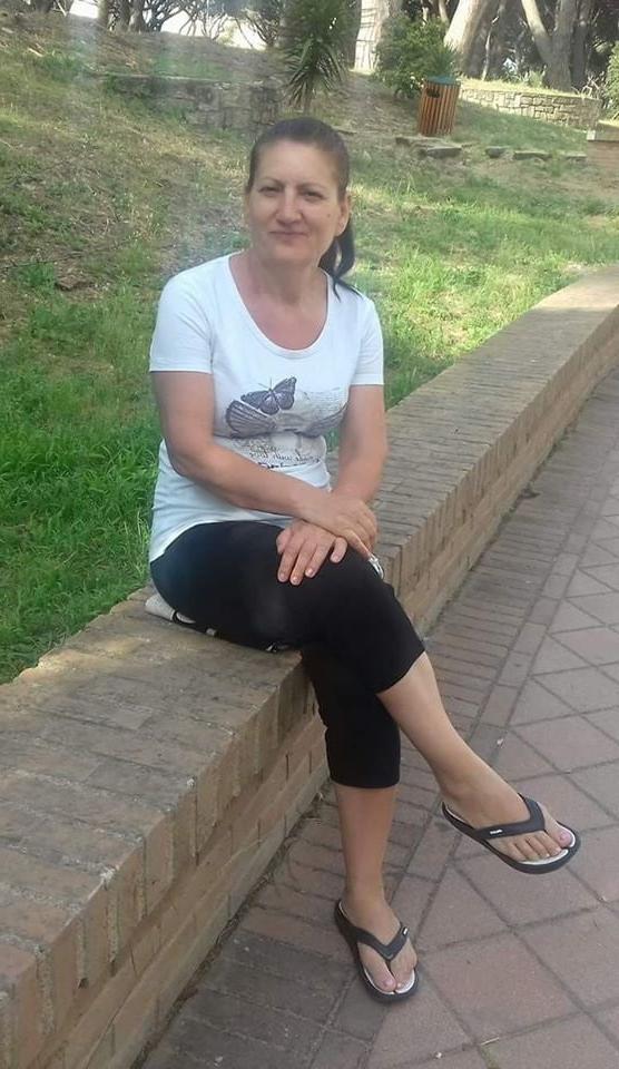 25P 45+ Mature woman