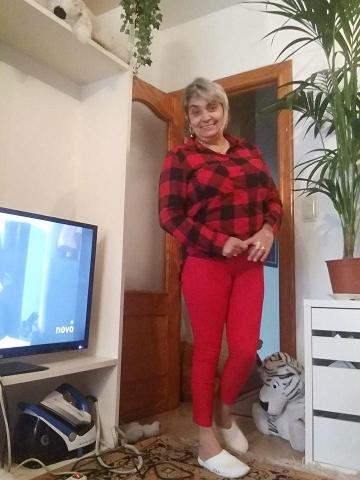 25P 45+ Mature woman