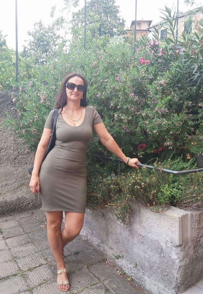 25P 45+ Mature woman
