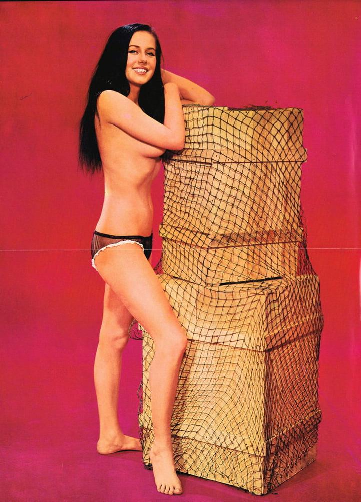 13P Janas Erotic Vintagehouse 256