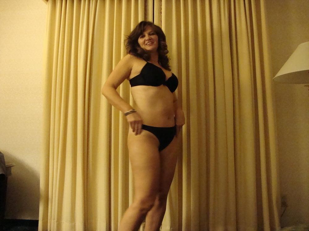 25P Mature sluts 1